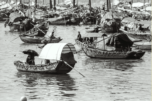 Redge Solley 'Hong Kong in the 60s' Cheung Chau marine - framed print