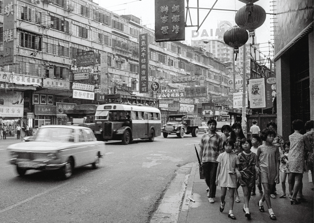 Redge Solley 'Hong Kong in the 60s' Single decker bus - framed print